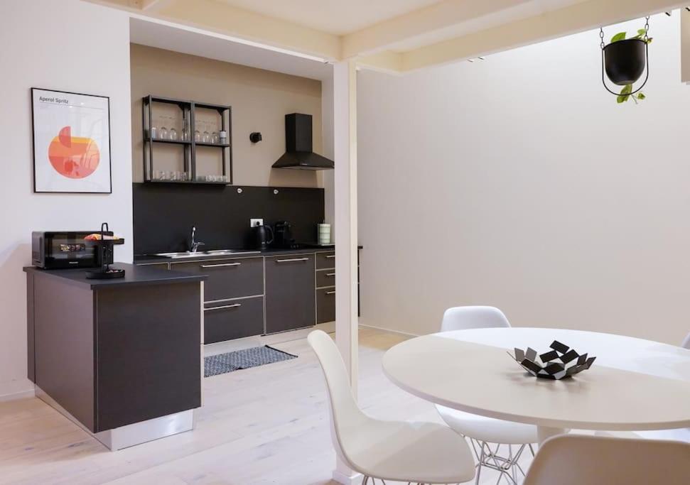 Navigli-Bocconi Spazio Luce Design Apartment มิลาน ภายนอก รูปภาพ